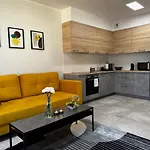 Urban Apartments Premium - Opolska 10 No 80 - Rooftop Garden - Free Garage Apartment Katowice