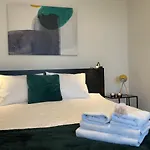 Διαμέρισμα Urban Premium - Opolska 10 No 80 - Rooftop Garden - Free Garage *